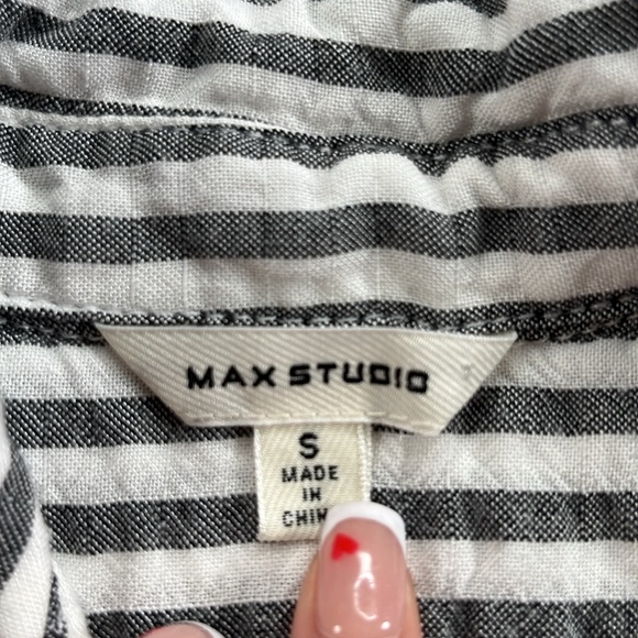 gray & white striped button down oversized short sleeve shirt sz S | casual euro - Picture 6 of 8